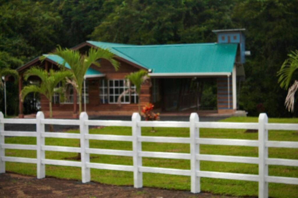 Rio Blamco Сasa de vacaciones Guápiles